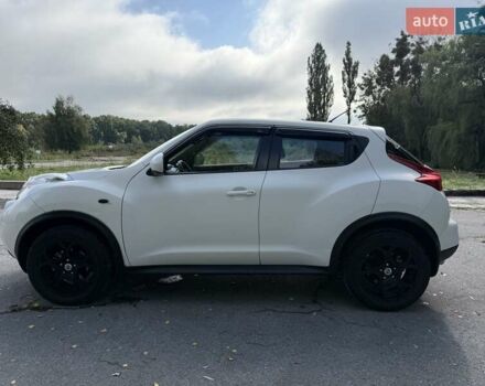 Белый Ниссан Жук, объемом двигателя 1.6 л и пробегом 175 тыс. км за 9000 $, фото 7 на Automoto.ua