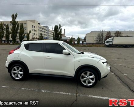 Белый Ниссан Жук, объемом двигателя 1.6 л и пробегом 134 тыс. км за 10200 $, фото 1 на Automoto.ua