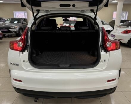 Белый Ниссан Жук, объемом двигателя 1.6 л и пробегом 141 тыс. км за 10900 $, фото 7 на Automoto.ua