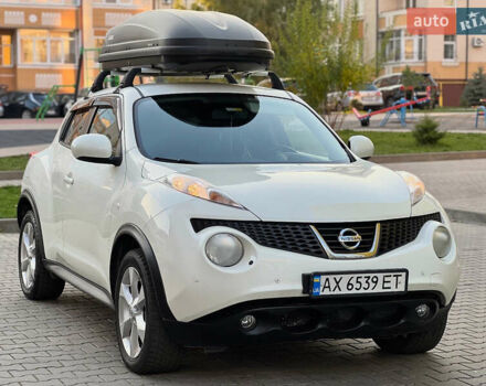 Ниссан Жук 2012 в Черновцах на Automoto.ua Белый Ниссан Жук, объемом двигателя 1.6 л и пробегом 137 тыс. км за 9200 $, фото 6 на Automoto.ua