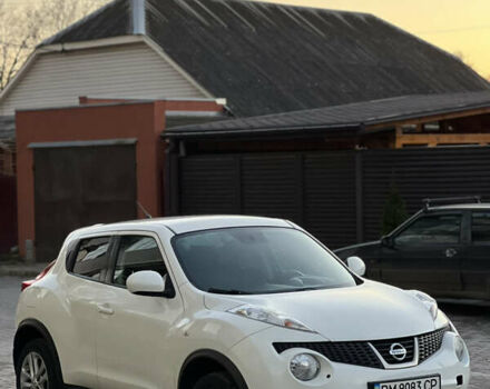 Белый Ниссан Жук, объемом двигателя 1.6 л и пробегом 77 тыс. км за 11500 $, фото 2 на Automoto.ua