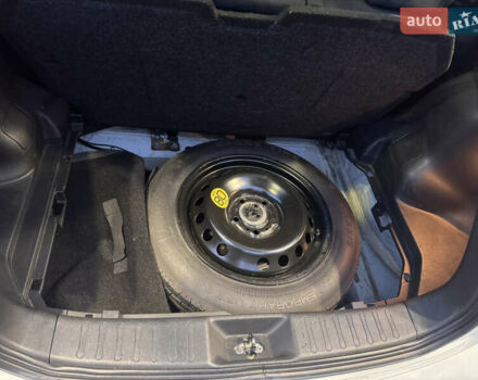 Белый Ниссан Жук, объемом двигателя 1.6 л и пробегом 165 тыс. км за 10700 $, фото 8 на Automoto.ua