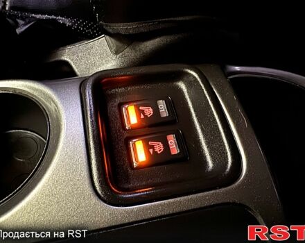 Белый Ниссан Жук, объемом двигателя 1.6 л и пробегом 141 тыс. км за 10900 $, фото 11 на Automoto.ua