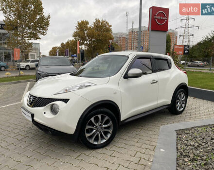 Белый Ниссан Жук, объемом двигателя 1.6 л и пробегом 138 тыс. км за 10500 $, фото 3 на Automoto.ua