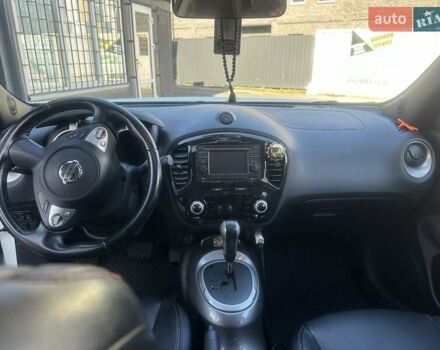 Белый Ниссан Жук, объемом двигателя 1.62 л и пробегом 100 тыс. км за 9900 $, фото 6 на Automoto.ua