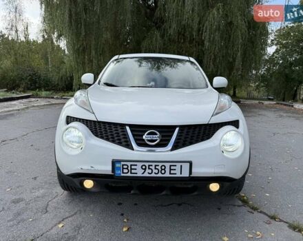 Белый Ниссан Жук, объемом двигателя 1.6 л и пробегом 175 тыс. км за 9000 $, фото 1 на Automoto.ua