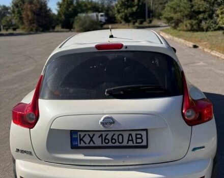 Белый Ниссан Жук, объемом двигателя 1.62 л и пробегом 208 тыс. км за 10500 $, фото 4 на Automoto.ua