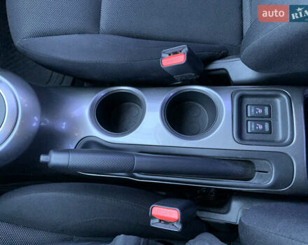 Белый Ниссан Жук, объемом двигателя 1.6 л и пробегом 87 тыс. км за 11000 $, фото 16 на Automoto.ua