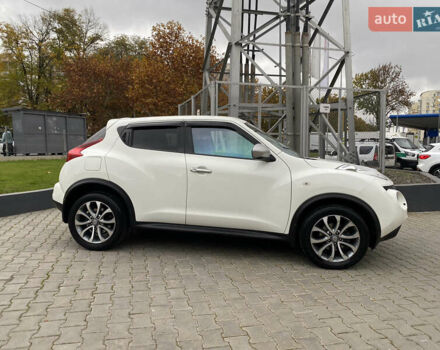 Белый Ниссан Жук, объемом двигателя 1.6 л и пробегом 138 тыс. км за 10500 $, фото 4 на Automoto.ua