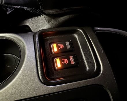 Белый Ниссан Жук, объемом двигателя 1.6 л и пробегом 141 тыс. км за 10900 $, фото 15 на Automoto.ua