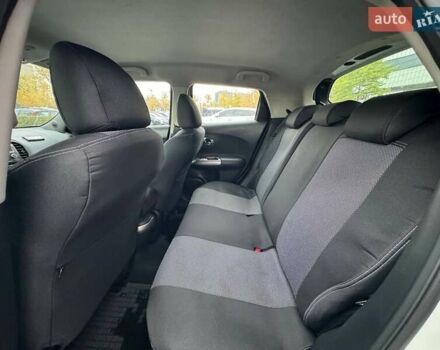 Белый Ниссан Жук, объемом двигателя 1.6 л и пробегом 175 тыс. км за 12490 $, фото 9 на Automoto.ua