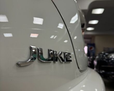 Белый Ниссан Жук, объемом двигателя 1.6 л и пробегом 141 тыс. км за 10900 $, фото 5 на Automoto.ua