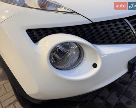 Белый Ниссан Жук, объемом двигателя 1.6 л и пробегом 165 тыс. км за 10700 $, фото 17 на Automoto.ua