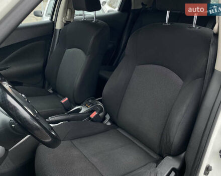 Белый Ниссан Жук, объемом двигателя 1.6 л и пробегом 85 тыс. км за 9800 $, фото 15 на Automoto.ua