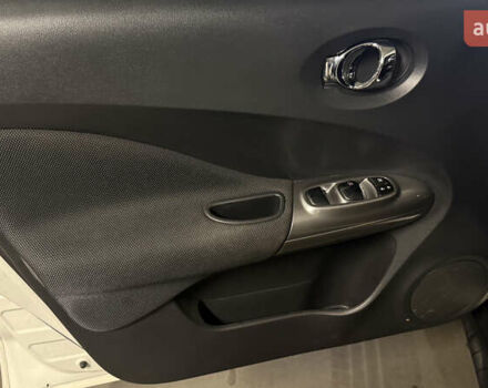 Білий Ніссан Жук, об'ємом двигуна 1.6 л та пробігом 140 тис. км за 8500 $, фото 10 на Automoto.ua