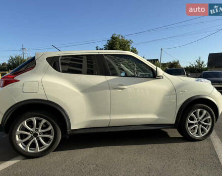 Белый Ниссан Жук, объемом двигателя 1.6 л и пробегом 90 тыс. км за 10499 $, фото 4 на Automoto.ua