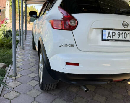 Белый Ниссан Жук, объемом двигателя 1.6 л и пробегом 151 тыс. км за 9800 $, фото 5 на Automoto.ua