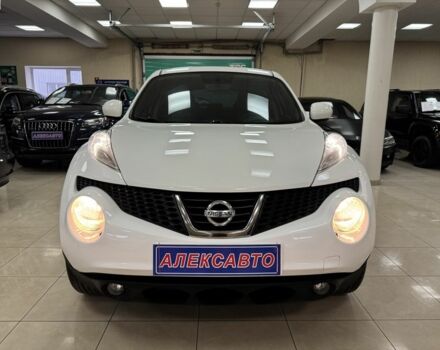Белый Ниссан Жук, объемом двигателя 1.6 л и пробегом 141 тыс. км за 10900 $, фото 2 на Automoto.ua