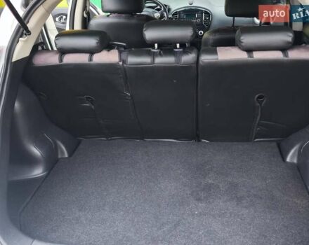 Белый Ниссан Жук, объемом двигателя 1.6 л и пробегом 207 тыс. км за 9800 $, фото 25 на Automoto.ua