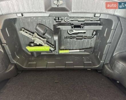 Белый Ниссан Жук, объемом двигателя 1.6 л и пробегом 149 тыс. км за 9700 $, фото 13 на Automoto.ua