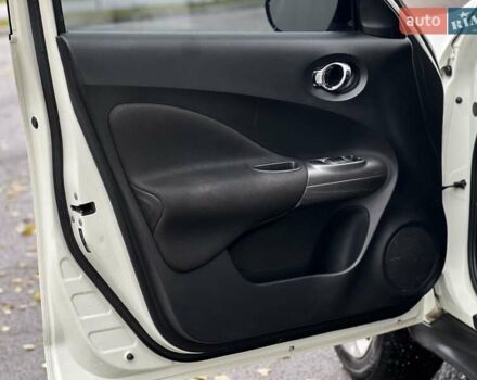 Белый Ниссан Жук, объемом двигателя 1.6 л и пробегом 255 тыс. км за 8999 $, фото 37 на Automoto.ua