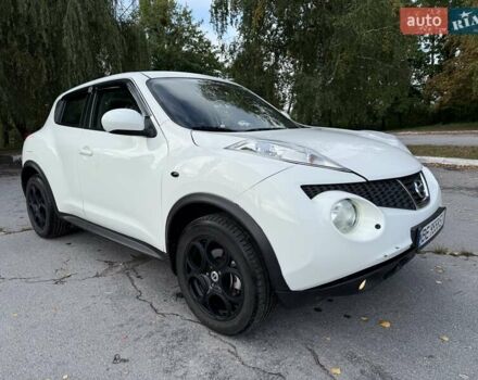 Белый Ниссан Жук, объемом двигателя 1.6 л и пробегом 175 тыс. км за 9000 $, фото 4 на Automoto.ua