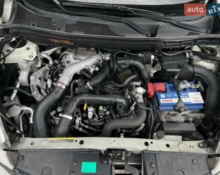 Белый Ниссан Жук, объемом двигателя 1.6 л и пробегом 255 тыс. км за 8999 $, фото 56 на Automoto.ua