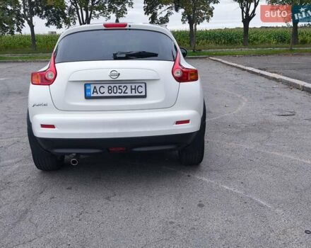 Белый Ниссан Жук, объемом двигателя 1.6 л и пробегом 207 тыс. км за 9800 $, фото 3 на Automoto.ua