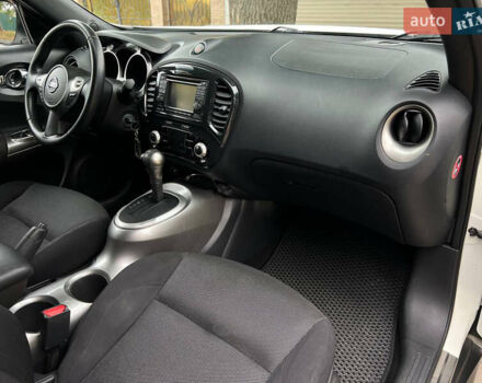Белый Ниссан Жук, объемом двигателя 1.6 л и пробегом 88 тыс. км за 8900 $, фото 15 на Automoto.ua