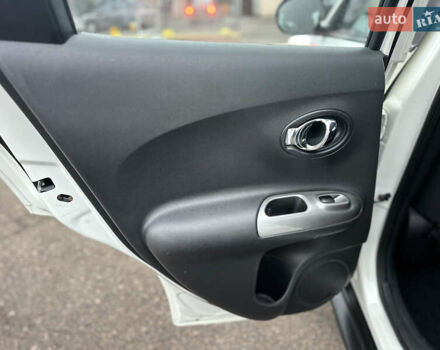 Белый Ниссан Жук, объемом двигателя 1.6 л и пробегом 159 тыс. км за 9700 $, фото 14 на Automoto.ua