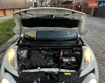 Белый Ниссан Жук, объемом двигателя 1.6 л и пробегом 77 тыс. км за 11500 $, фото 20 на Automoto.ua