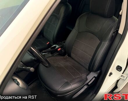 Ниссан Жук 2012 в Днепре (Днепропетровске) на Automoto.ua Белый Ниссан Жук, объемом двигателя 1.6 л и пробегом 94 тыс. км за 10500 $, фото 11 на Automoto.ua