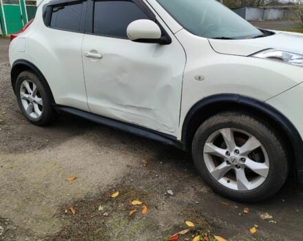 Белый Ниссан Жук, объемом двигателя 1.6 л и пробегом 150 тыс. км за 8200 $, фото 3 на Automoto.ua