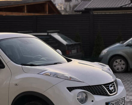 Белый Ниссан Жук, объемом двигателя 1.6 л и пробегом 77 тыс. км за 11500 $, фото 4 на Automoto.ua