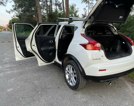 Белый Ниссан Жук, объемом двигателя 1.6 л и пробегом 157 тыс. км за 11700 $, фото 4 на Automoto.ua