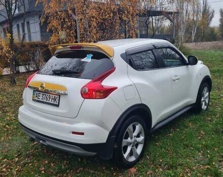 Белый Ниссан Жук, объемом двигателя 1.6 л и пробегом 140 тыс. км за 10500 $, фото 11 на Automoto.ua