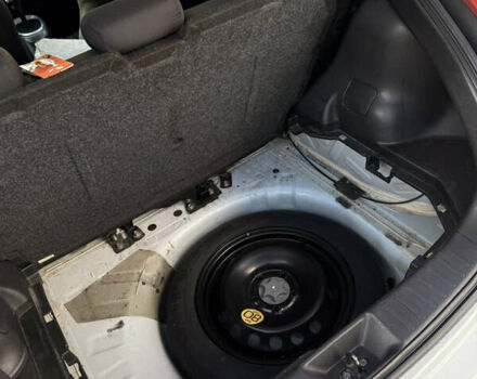 Белый Ниссан Жук, объемом двигателя 1.6 л и пробегом 83 тыс. км за 10300 $, фото 8 на Automoto.ua