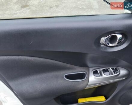 Белый Ниссан Жук, объемом двигателя 1.6 л и пробегом 207 тыс. км за 9800 $, фото 28 на Automoto.ua