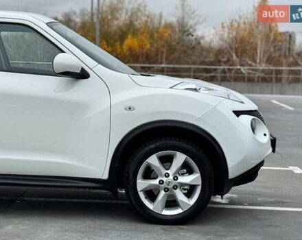 Белый Ниссан Жук, объемом двигателя 1.6 л и пробегом 115 тыс. км за 9900 $, фото 5 на Automoto.ua