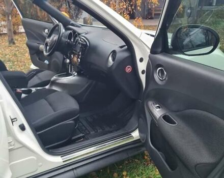 Белый Ниссан Жук, объемом двигателя 1.6 л и пробегом 140 тыс. км за 10500 $, фото 9 на Automoto.ua