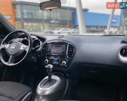 Белый Ниссан Жук, объемом двигателя 1.6 л и пробегом 85 тыс. км за 9800 $, фото 10 на Automoto.ua