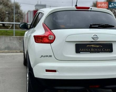 Белый Ниссан Жук, объемом двигателя 1.6 л и пробегом 115 тыс. км за 9900 $, фото 10 на Automoto.ua