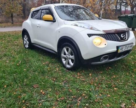 Белый Ниссан Жук, объемом двигателя 1.6 л и пробегом 140 тыс. км за 10500 $, фото 13 на Automoto.ua