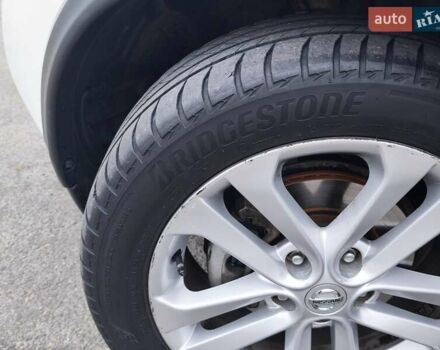 Белый Ниссан Жук, объемом двигателя 1.6 л и пробегом 207 тыс. км за 9800 $, фото 14 на Automoto.ua