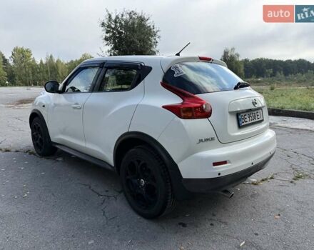 Белый Ниссан Жук, объемом двигателя 1.6 л и пробегом 175 тыс. км за 9000 $, фото 6 на Automoto.ua