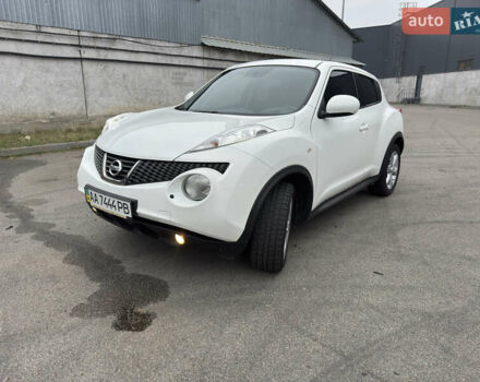Белый Ниссан Жук, объемом двигателя 1.6 л и пробегом 75 тыс. км за 8900 $, фото 2 на Automoto.ua