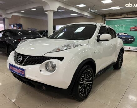 Белый Ниссан Жук, объемом двигателя 0 л и пробегом 141 тыс. км за 10900 $, фото 2 на Automoto.ua