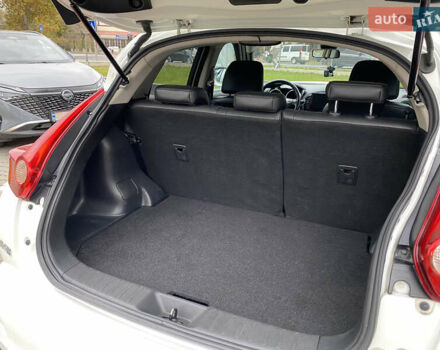 Белый Ниссан Жук, объемом двигателя 1.6 л и пробегом 138 тыс. км за 10500 $, фото 29 на Automoto.ua