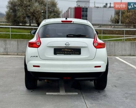 Белый Ниссан Жук, объемом двигателя 1.6 л и пробегом 115 тыс. км за 9900 $, фото 9 на Automoto.ua