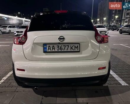 Білий Ніссан Жук, об'ємом двигуна 1.6 л та пробігом 105 тис. км за 10000 $, фото 7 на Automoto.ua